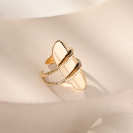 Luxe Oval Shield Adjustable Ring