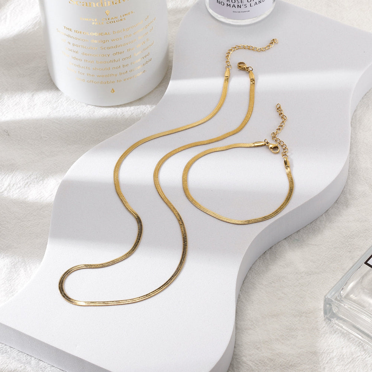 Julie Slim Herringbone Chain